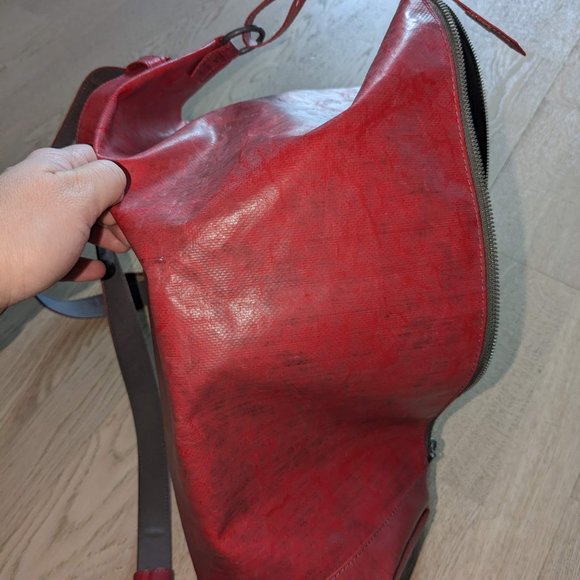 Freitag R123 Backpack Woolf - Dirty red - Very rare to find and discontinued - Picture 6 of 11